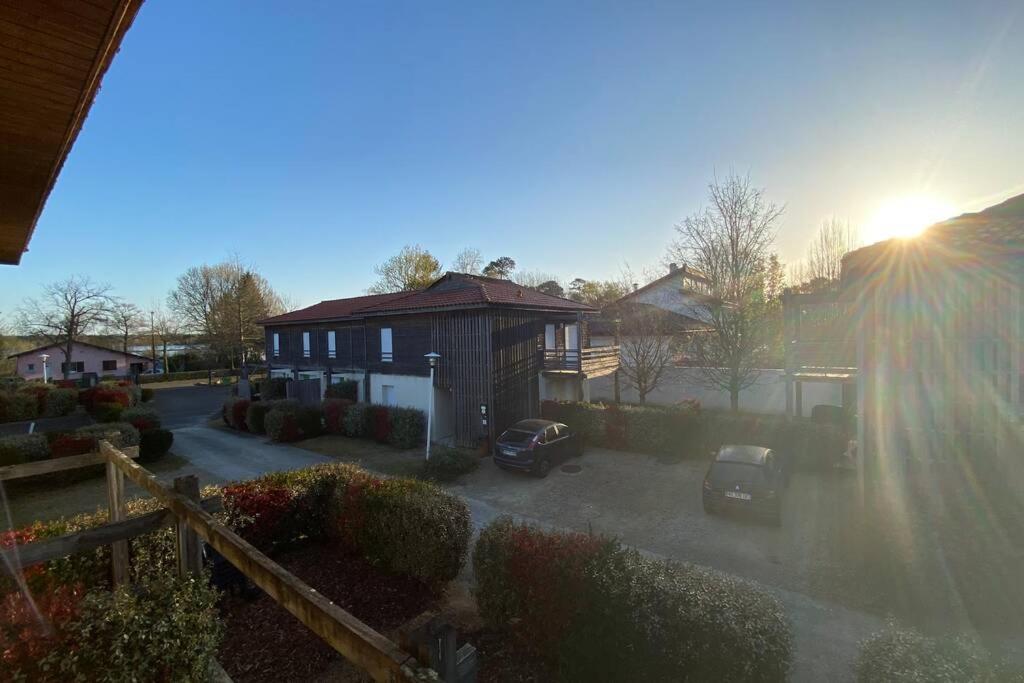 La Part Du Lac, Wifi, Terasse, Piscine, Velos Aureilhan  Exterior foto